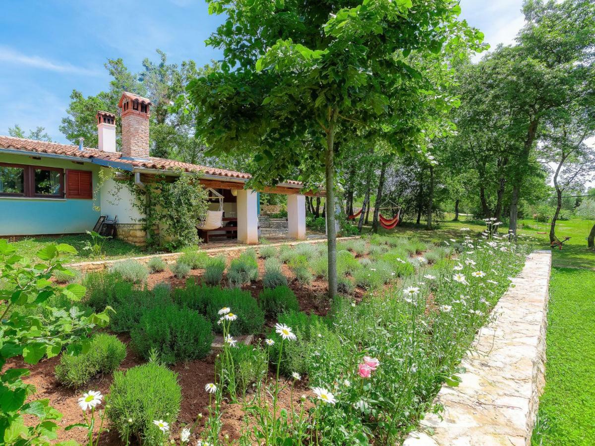 Holiday Home Country House D&D By Interhome Пула Экстерьер фото