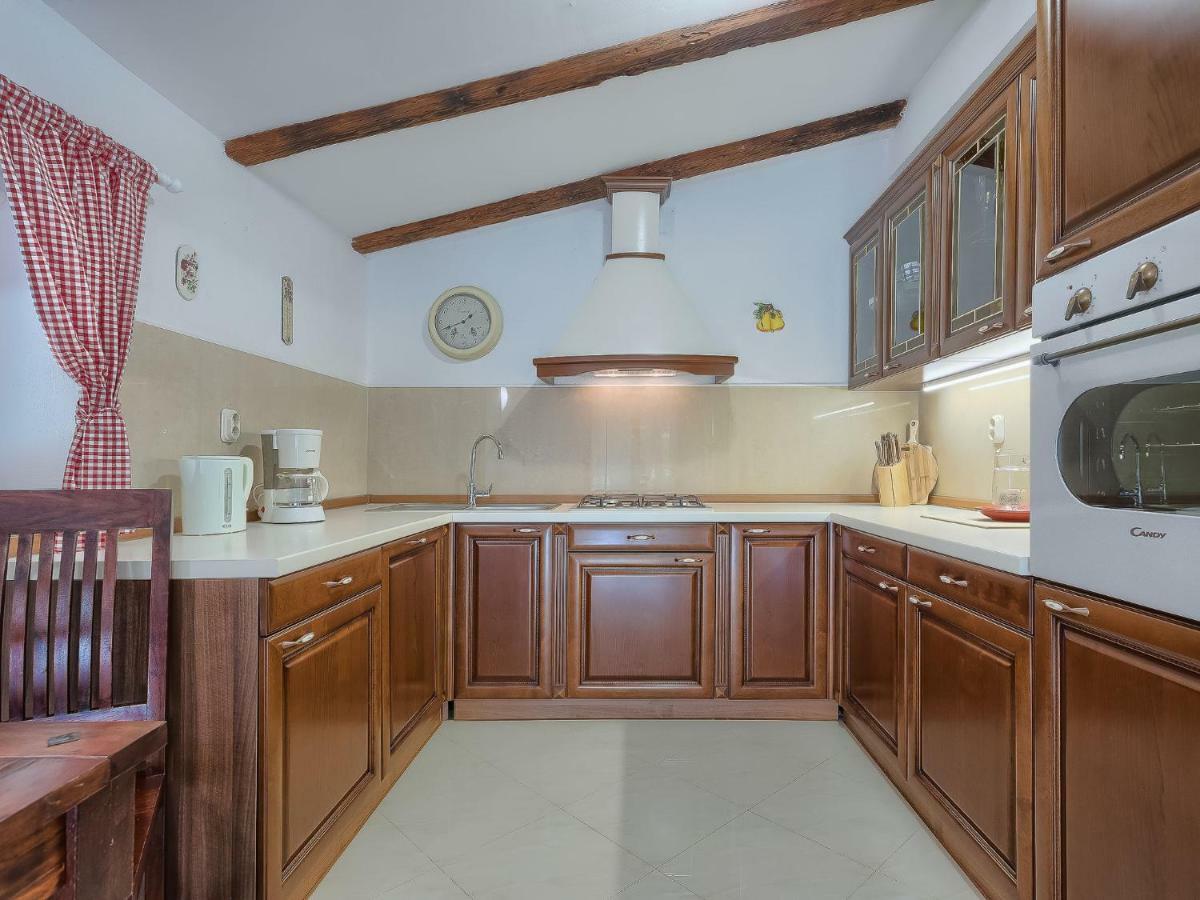 Holiday Home Country House D&D By Interhome Пула Экстерьер фото